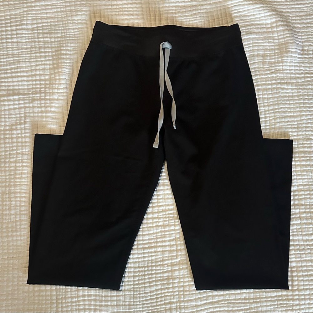 Figs Livingston Regular Waist Basic Scrub Pant Black Small Tall